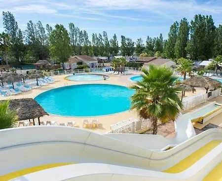 Campsite Mobil-home 2 Camping 4 Etoiles *