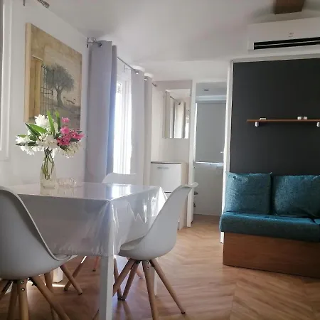 Mobil-home 2 4 Etoiles キャンプ場 Fréjus
